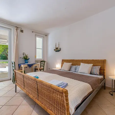 Prázdninový dům Wunderschoene Gardenia In Istrien By Interhome *